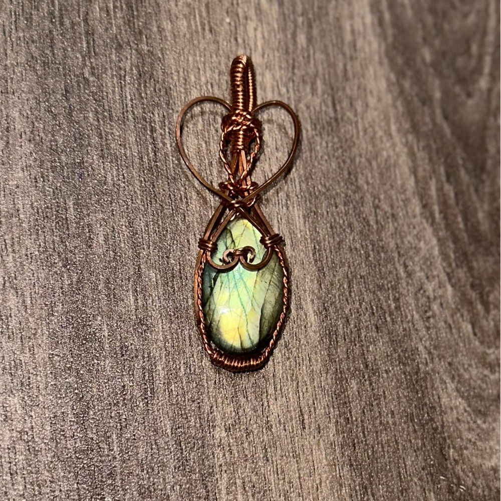 Infinity Heart Copper-wrapped  Labradorite Pendant Necklace